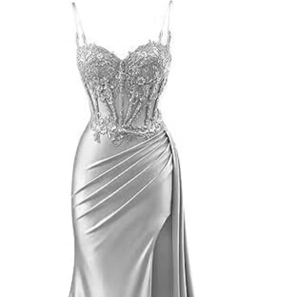 Elegant Silver Gown with Beaded Bodice - Picture 1 of 12